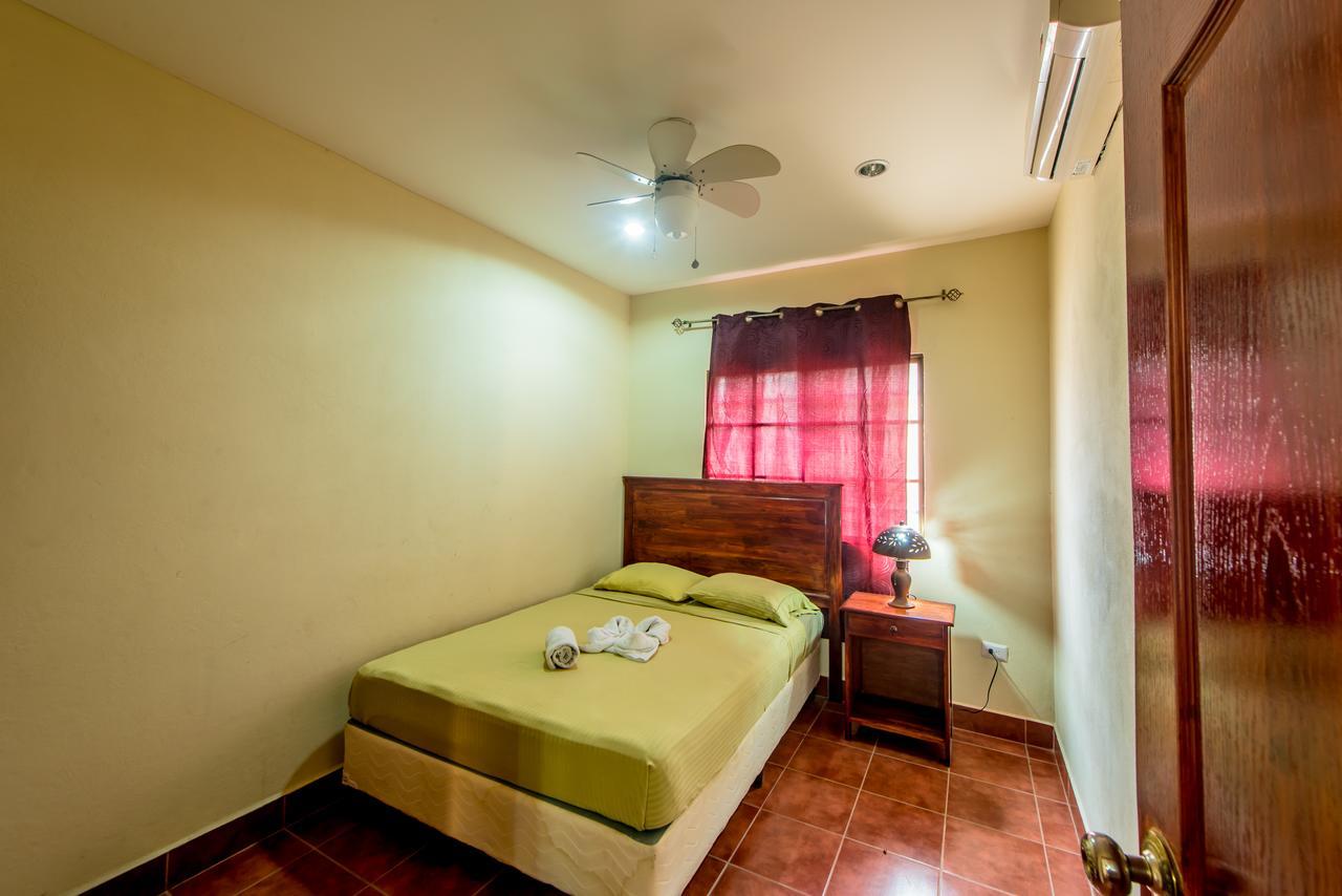 Fullmoon Hotel Granada Pokoj fotografie